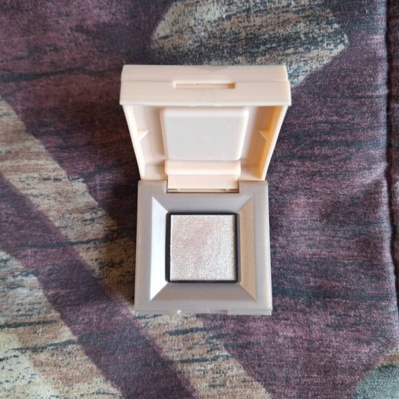 🌆 Maybelline Shadow Blocks – 5-Piece Bundle (3 Unused) 🌆 - Picture 15 of 15